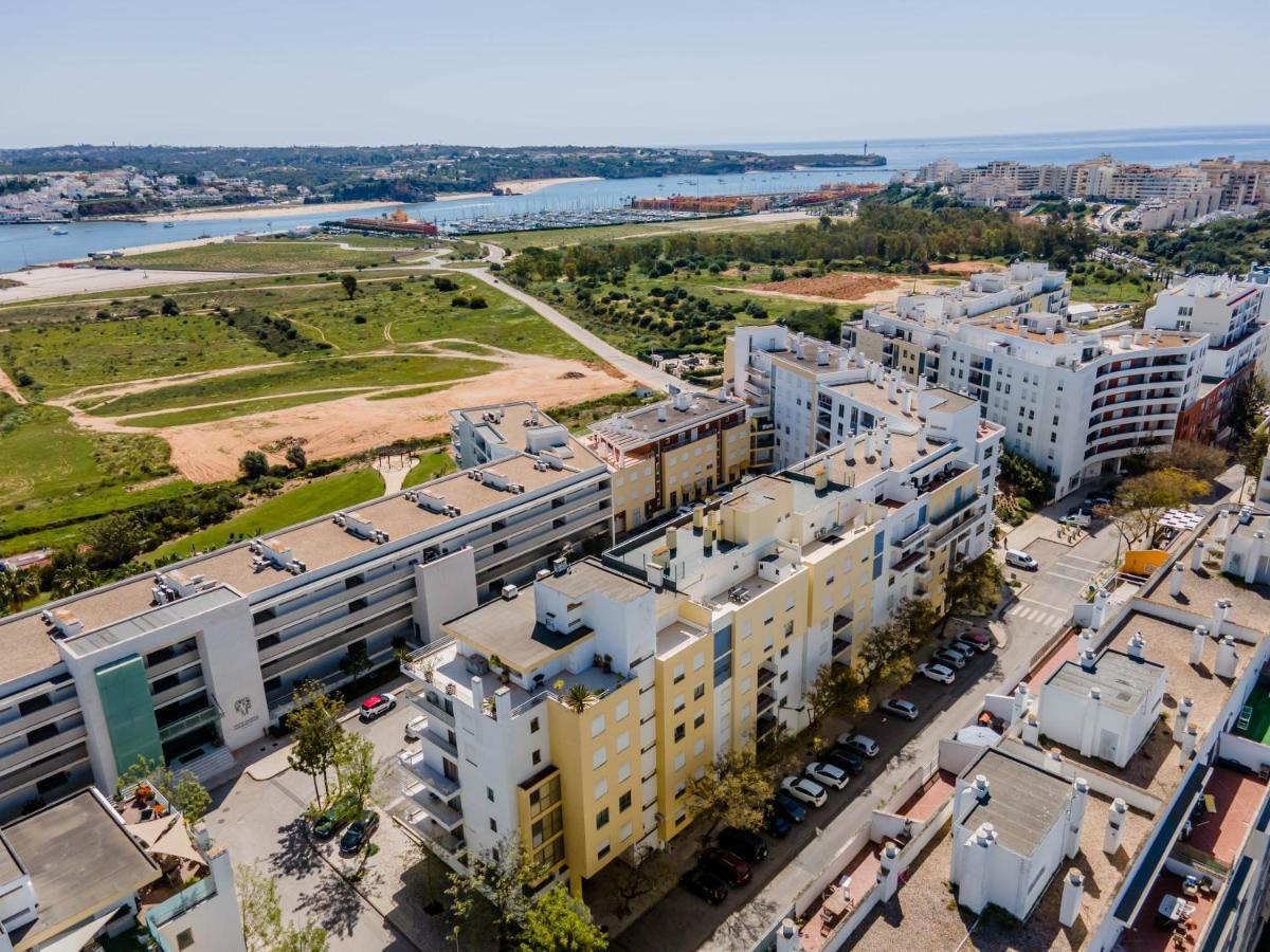 Апартаменты Encosta Da Marina Family Портиман Экстерьер фото